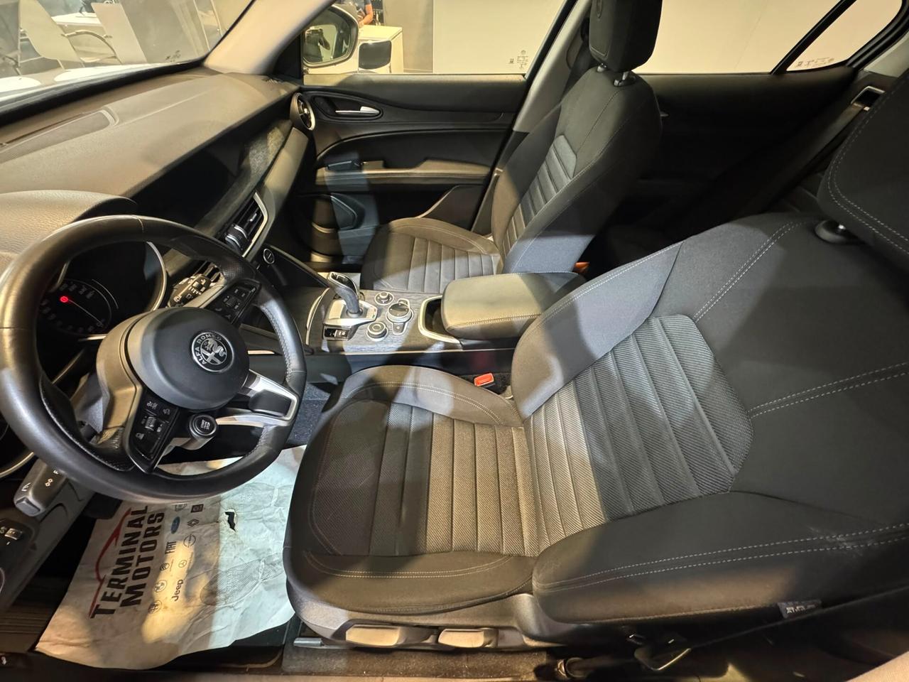 Alfa Romeo Stelvio 2.2 Turbodiesel 190 CV AT8 RWD Business