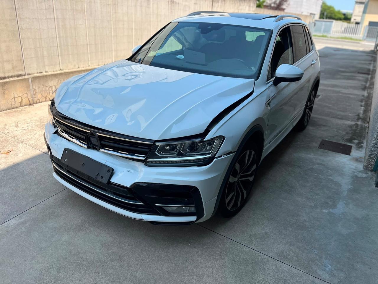 Volkswagen Tiguan 2.0 BiTDI SCR DSG 4MOTION Advanced R-Line BMT