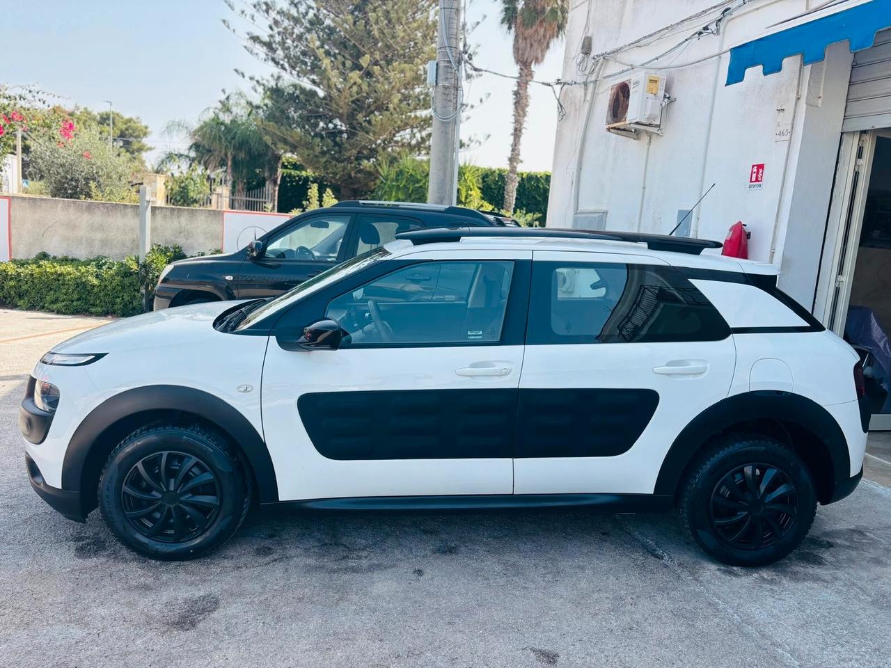 Citroen C4 Cactus PureTech 82 Shine