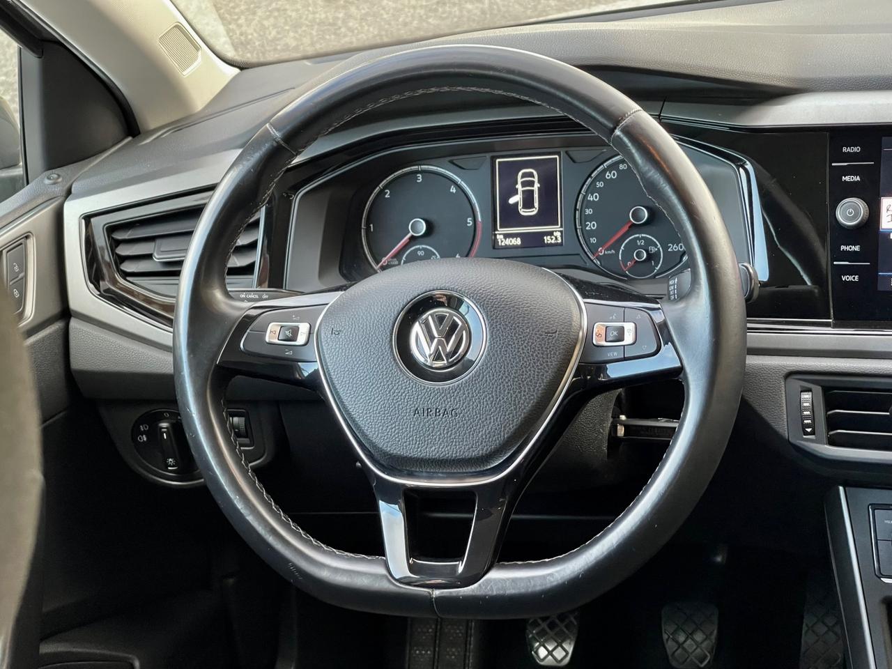 Volkswagen Polo 1.6 TDI 80cv - NEOPATENTATI