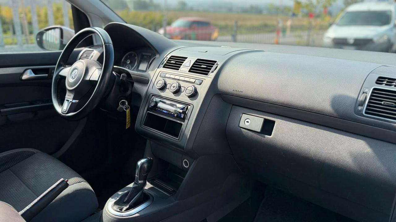 VW TOURAN 1.6 DIESEL 7 POSTI AUTOMATICO NEOP.
