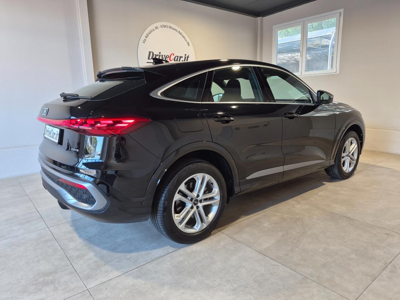 Audi Q5 SPB NEW MODEL 40 TDI/HYBRID QUATTRO S LINE PLUS MATRIX DISPLAY PASS. MMI