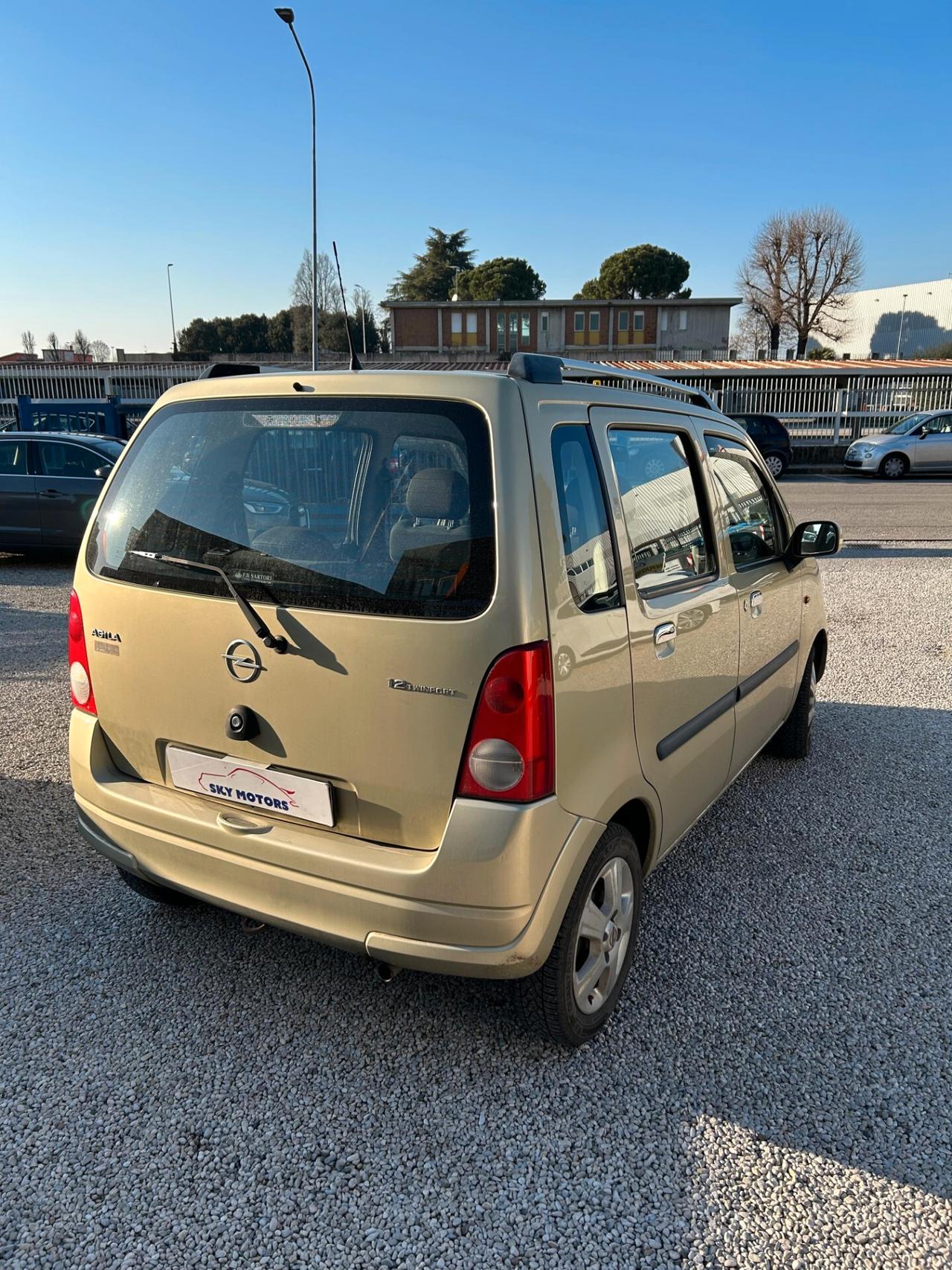 Opel Agila 1.2 16V Club