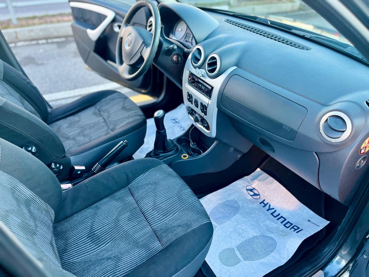 Dacia Sandero 1.4 8V Lauréate