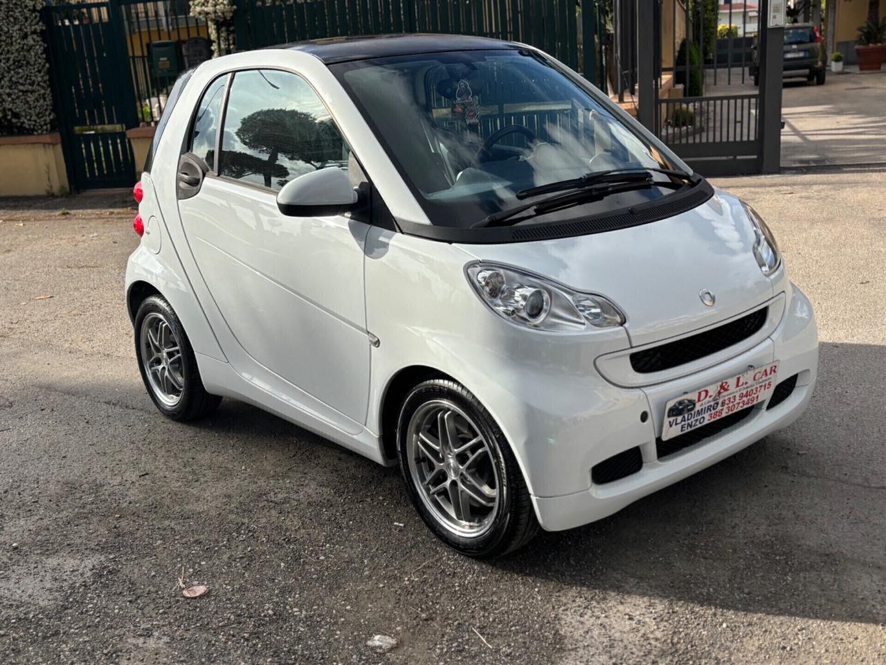 Smart ForTwo 1000 52 kW MHD coupé passion