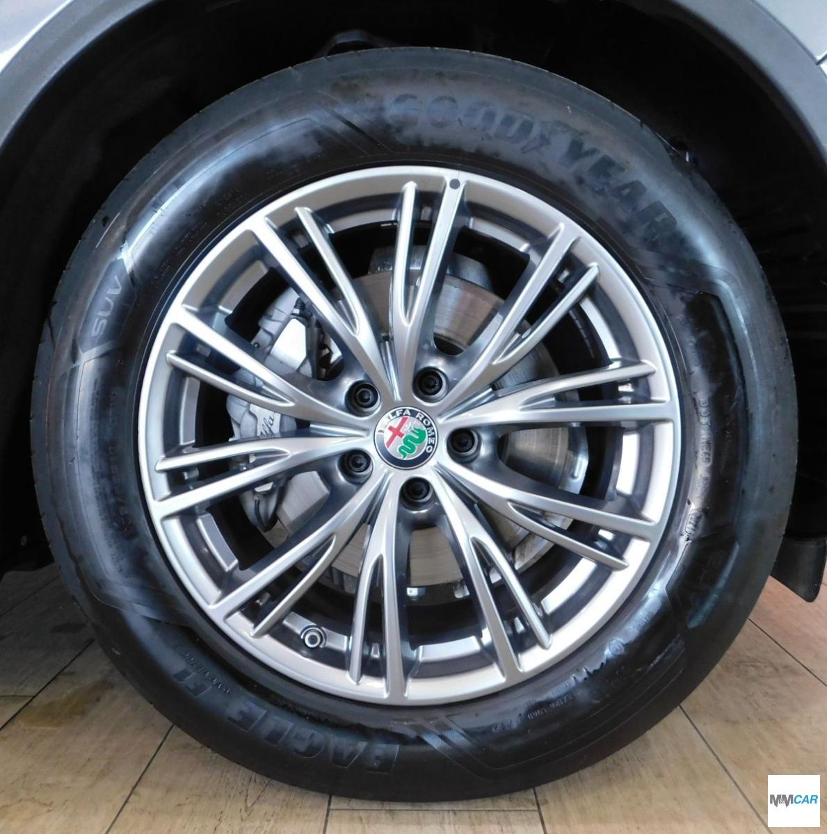 ALFA ROMEO - Stelvio - 2.2 T.diesel 160CV AT8 RWD Bus.