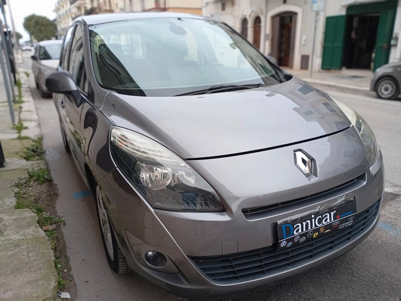 Renault Scenic Scénic X-Mod 1.5 dCi 110CV Dynamique