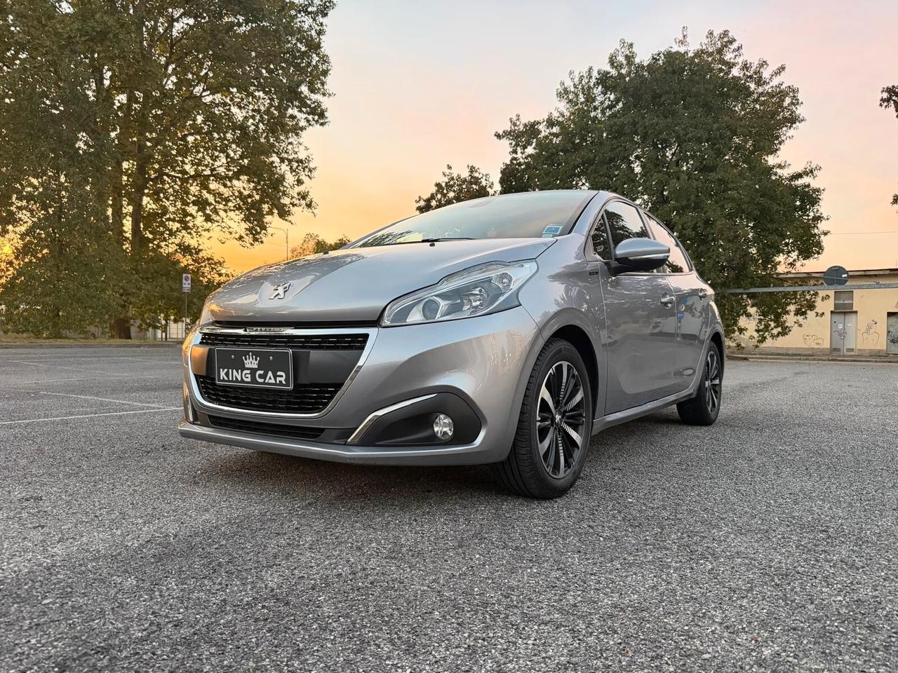 Peugeot 208 PureTech 82 Stop&Start 5 porte Signature