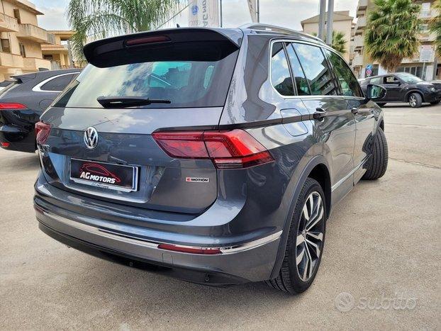 Volkswagen Tiguan 2.0 tdi dsg 4 motion r-line