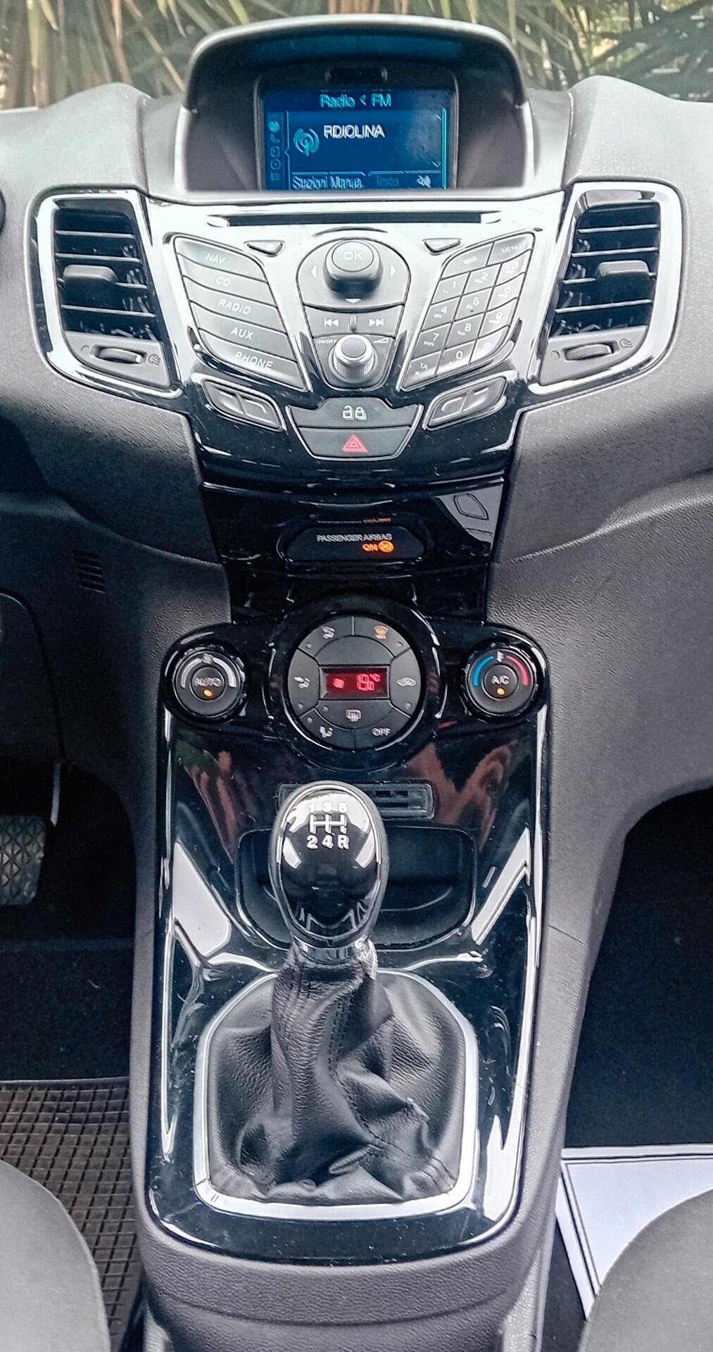 Ford Fiesta 1.5 TDCi 75CV 3 porte Titanium