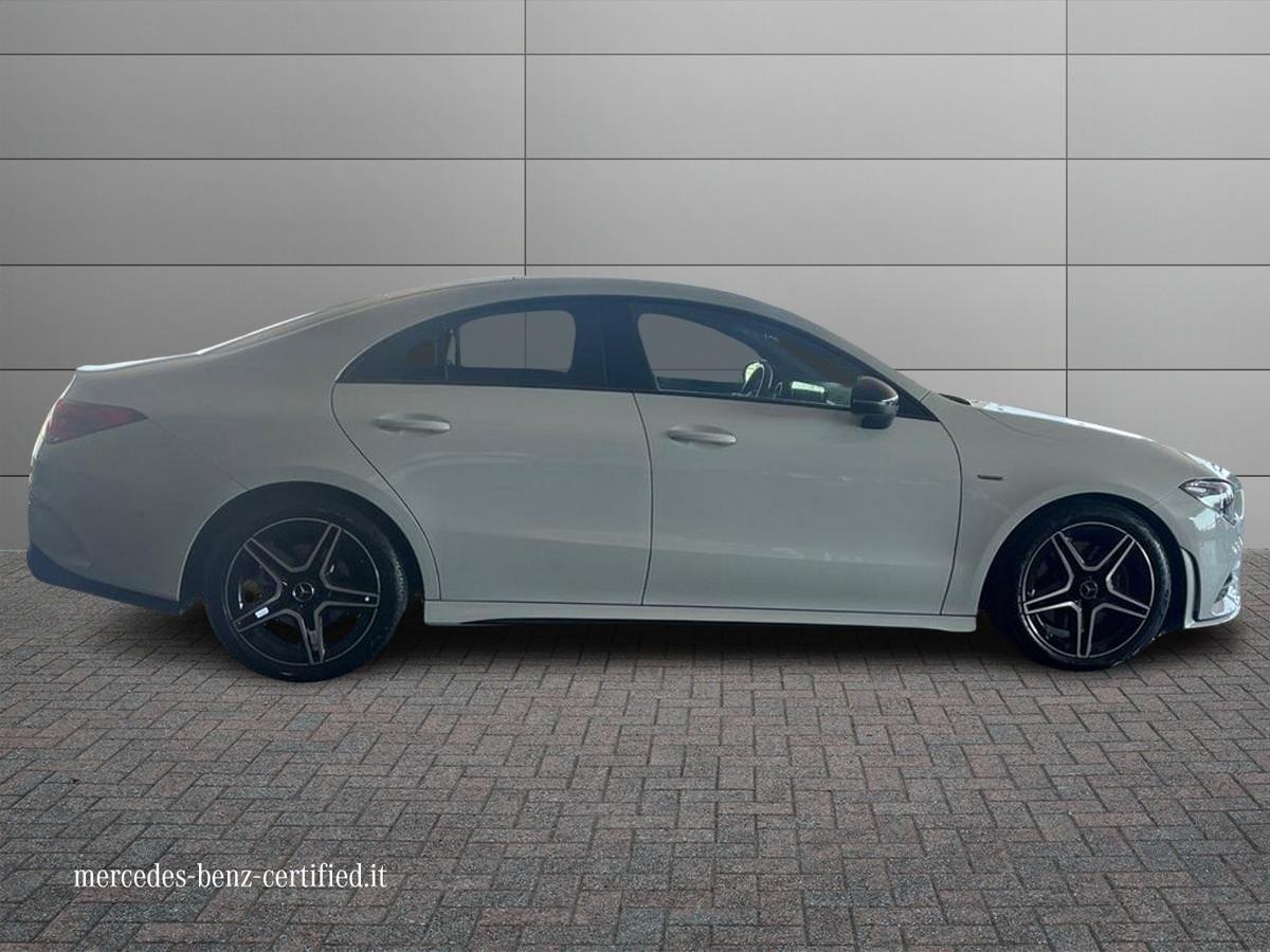 Mercedes-Benz CLA Coupe 200 d Premium auto