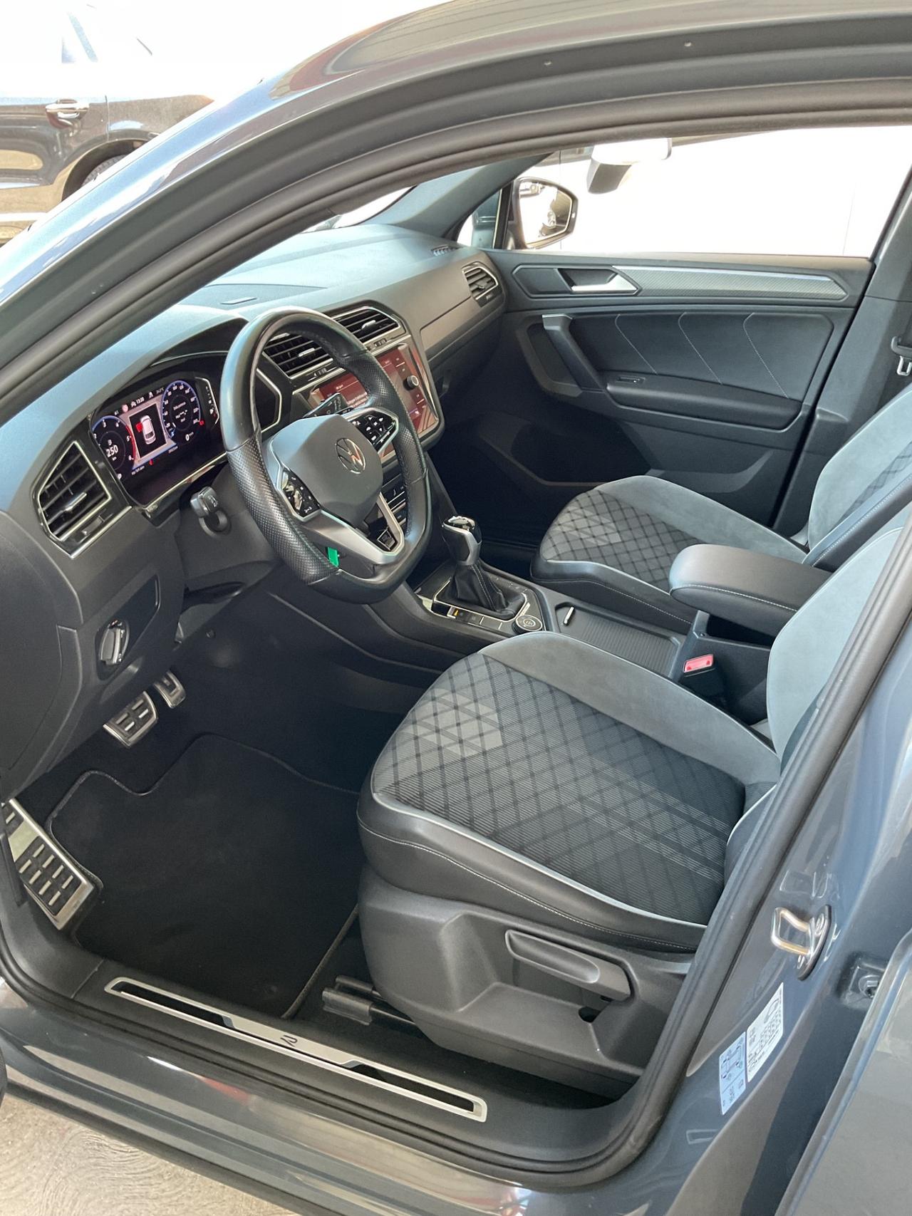 Tiguan 2.0 TDI 150 CV-DSG 4MOTION R-Line-IVA ESP-
