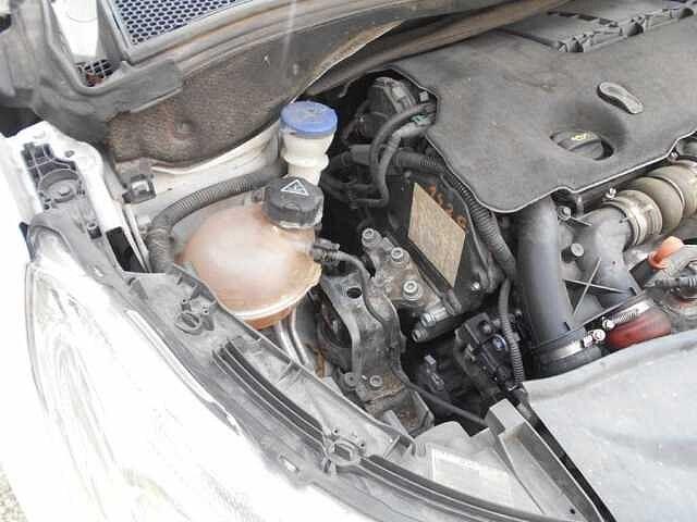 Peugeot 2008 1.6 HDi 92cv Allure Bocciato