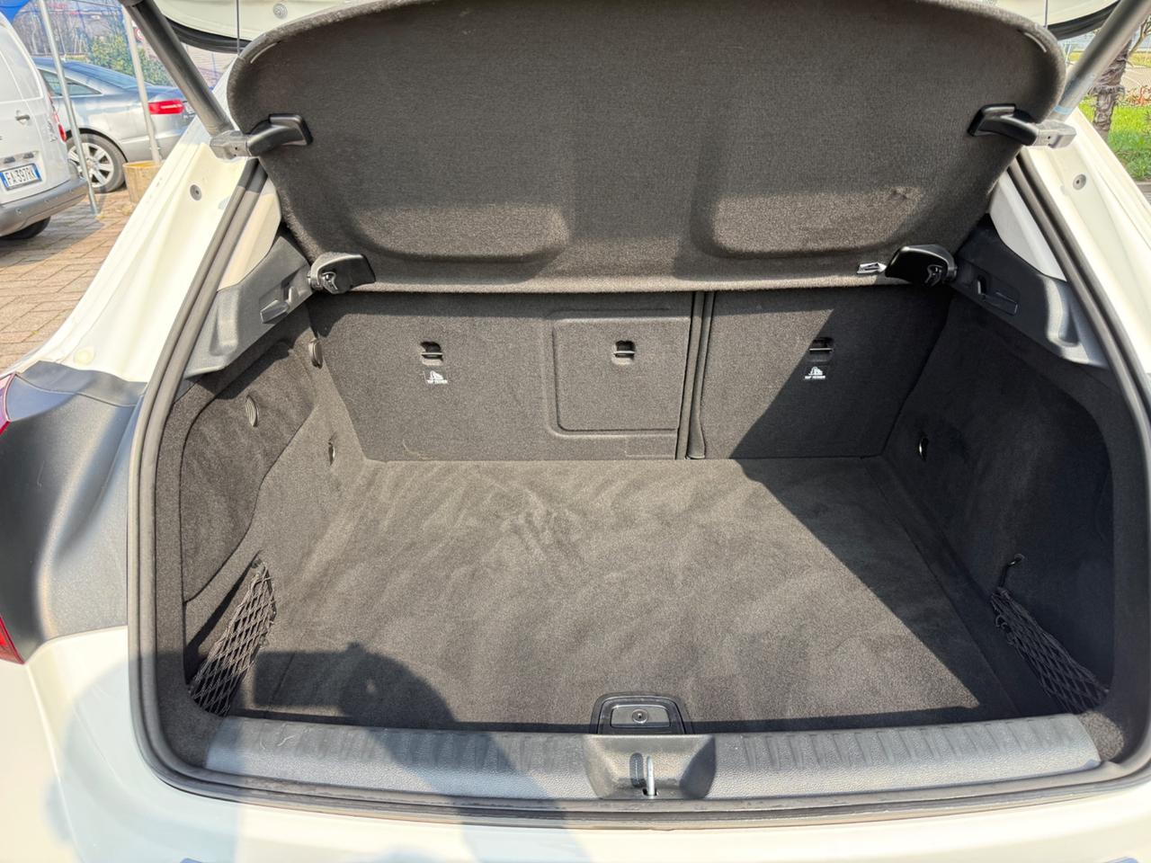 Mercedes-benz GLA 180 Business