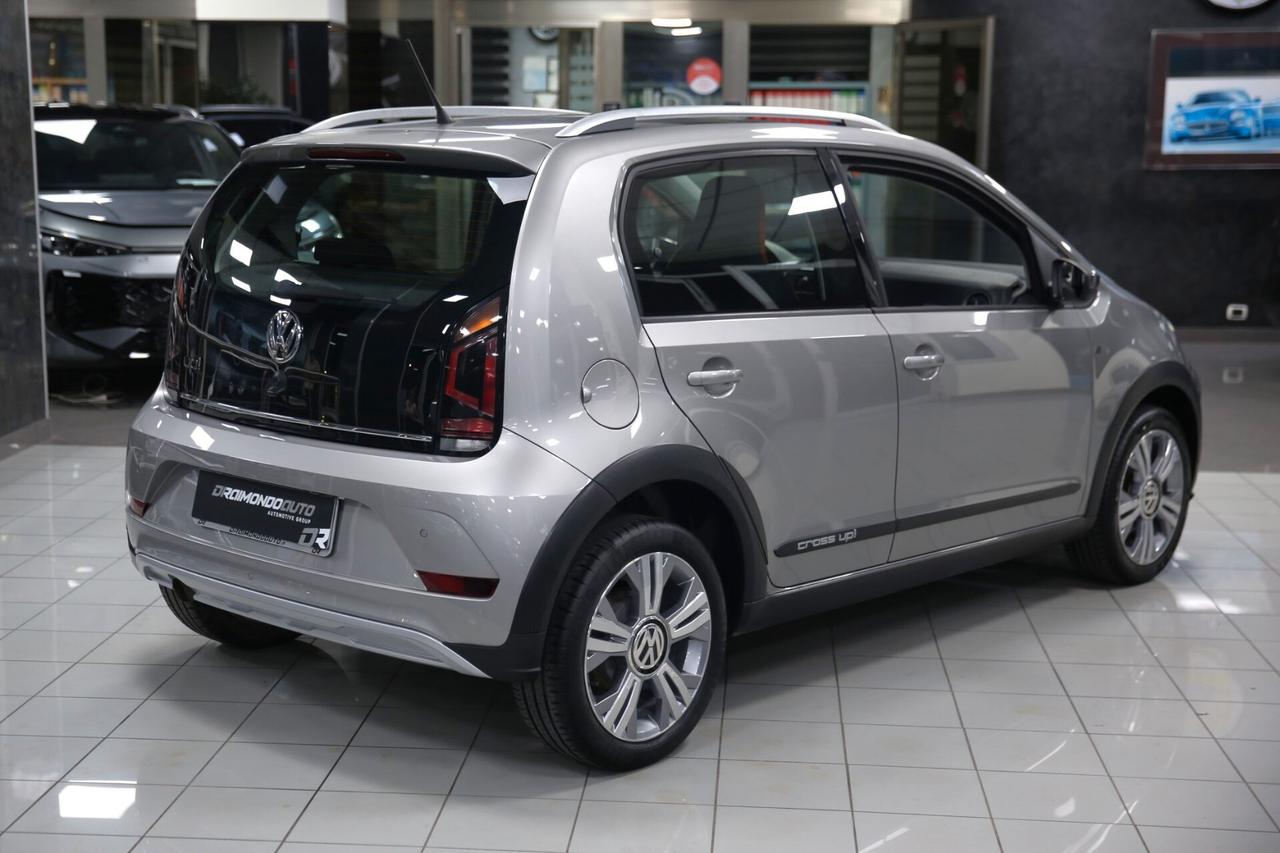 Volkswagen up! 1.0 75 CV Cross Up!