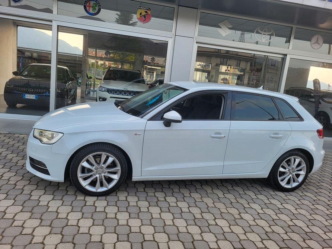 Audi A3 SPB 2.0 TDI 150 CV S tronic + F1 ***S-LINE EDITION ***