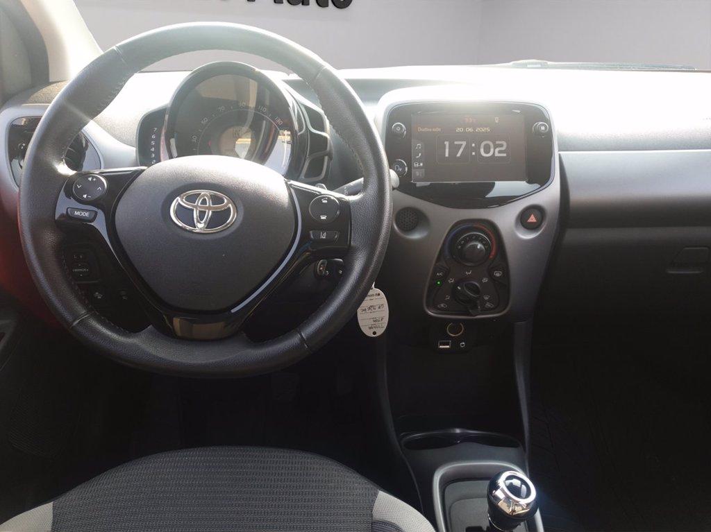 TOYOTA Aygo 5p 1.0 x-play m-mt 72cv del 2021