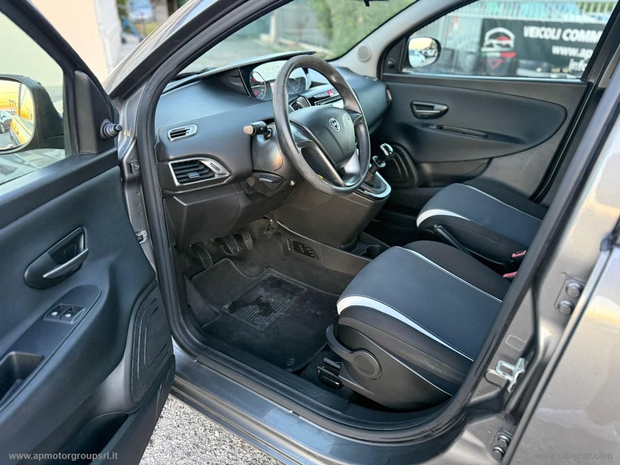 LANCIA Ypsilon 1.2 69 CV 5p. S&S ELEFANTINO BLU