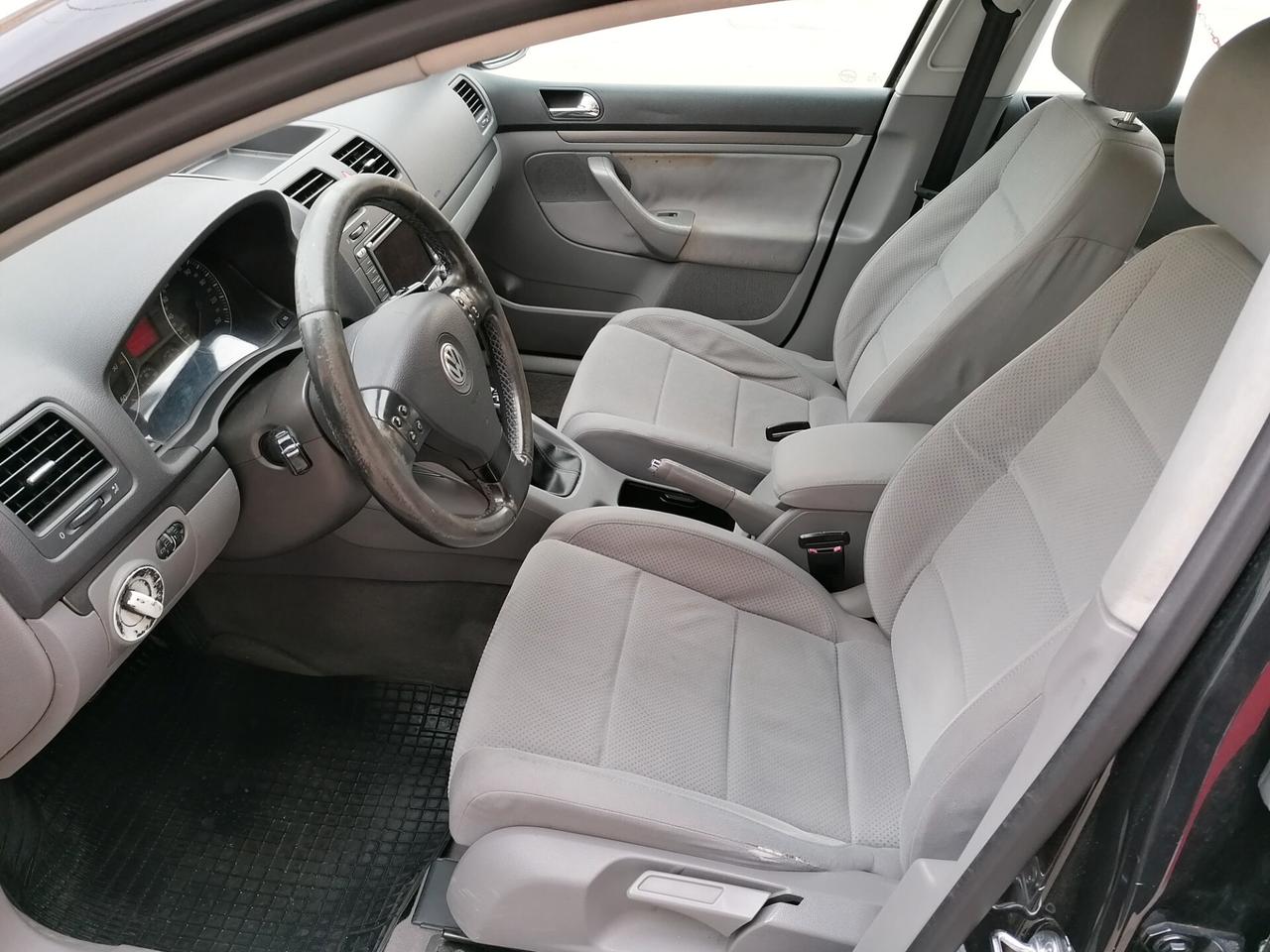 Volkswagen Golf 2.0 16V TDI 5p. Sportline