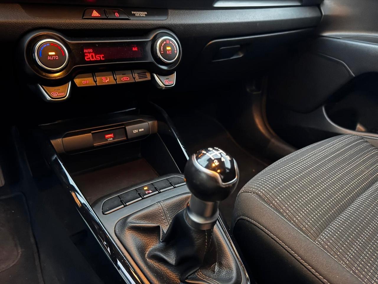 KIA STONIC 1.2 GPL STYLE AZIENDALE