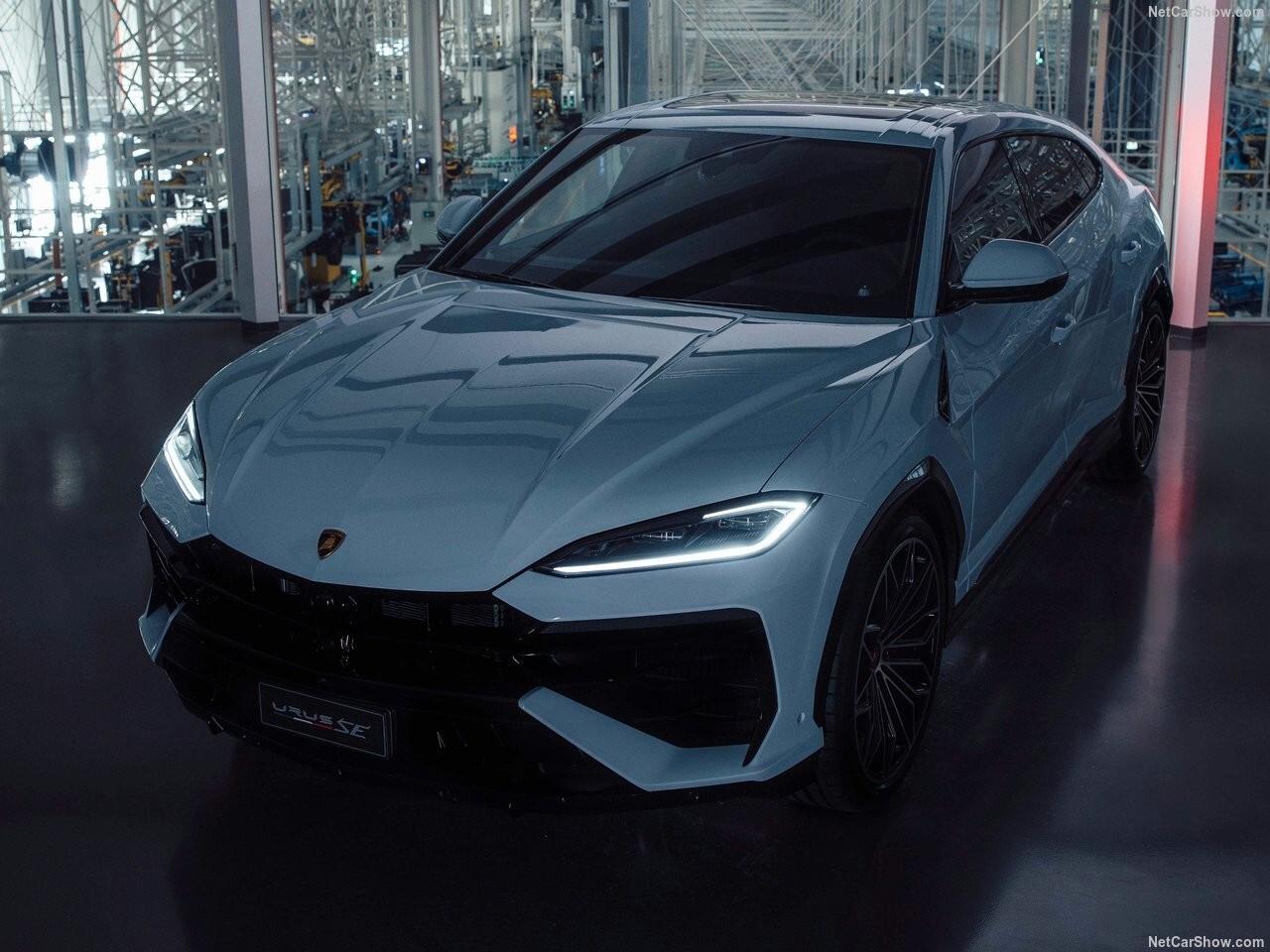 Lamborghini Urus 4.0 SE