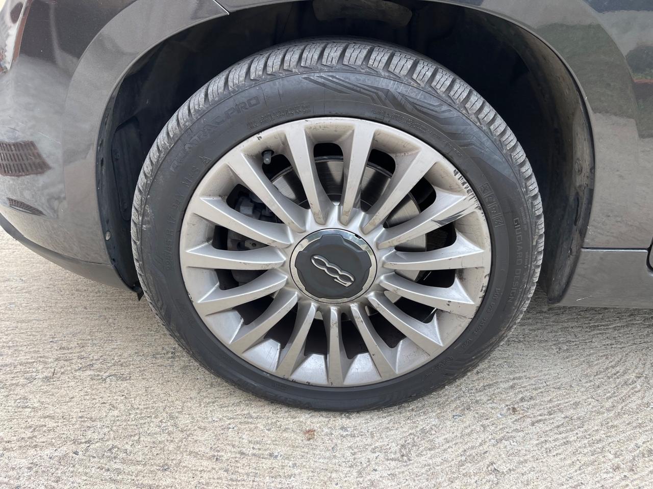 Fiat 500L 1.6 Multijet 120 CV (DOMMYcars)