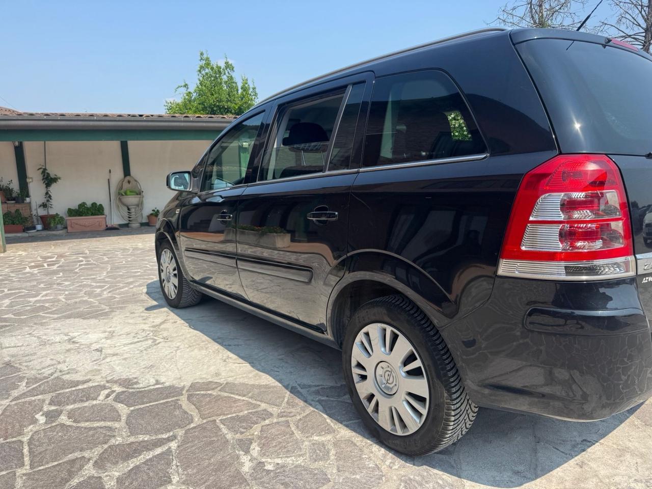 Opel Zafira 1.6 16V ecoM 150CV Turbo One