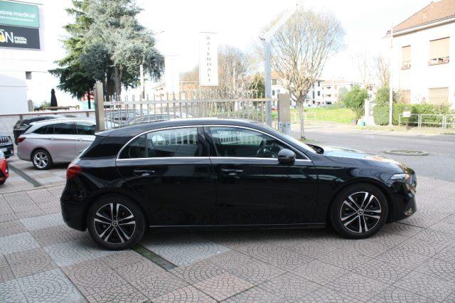 MERCEDES-BENZ A 180 Automatic AMG Line Premium