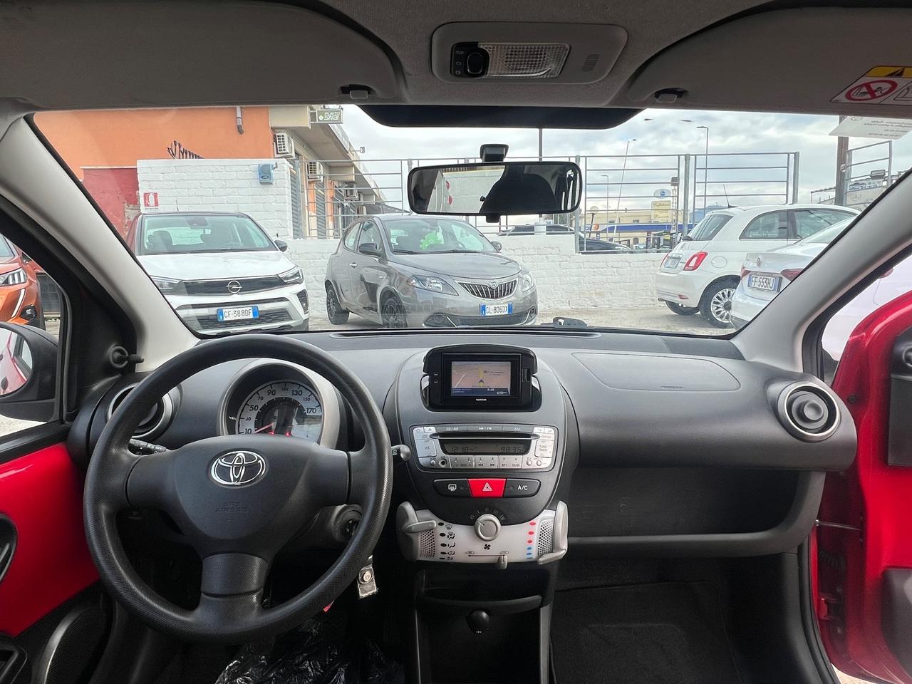 Toyota Aygo 1.0 12V VVT-i 5 porte Active Connect