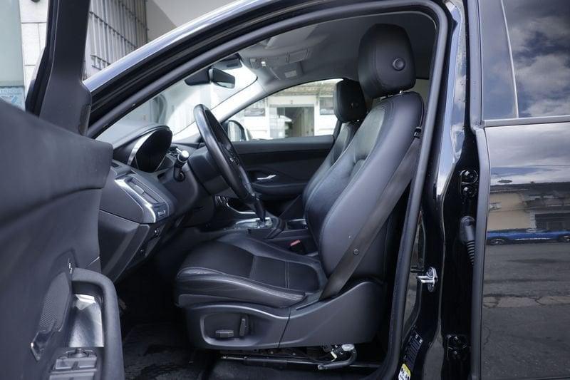 Jaguar E-Pace Jaguar E-Pace 2.0D 150 CV AWD aut. R-Dynamic HSE 110KW ANNO 2019