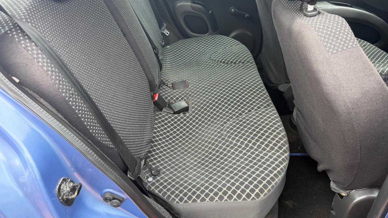 Nissan Micra 1.2 16V 65CV 5 porte Visia