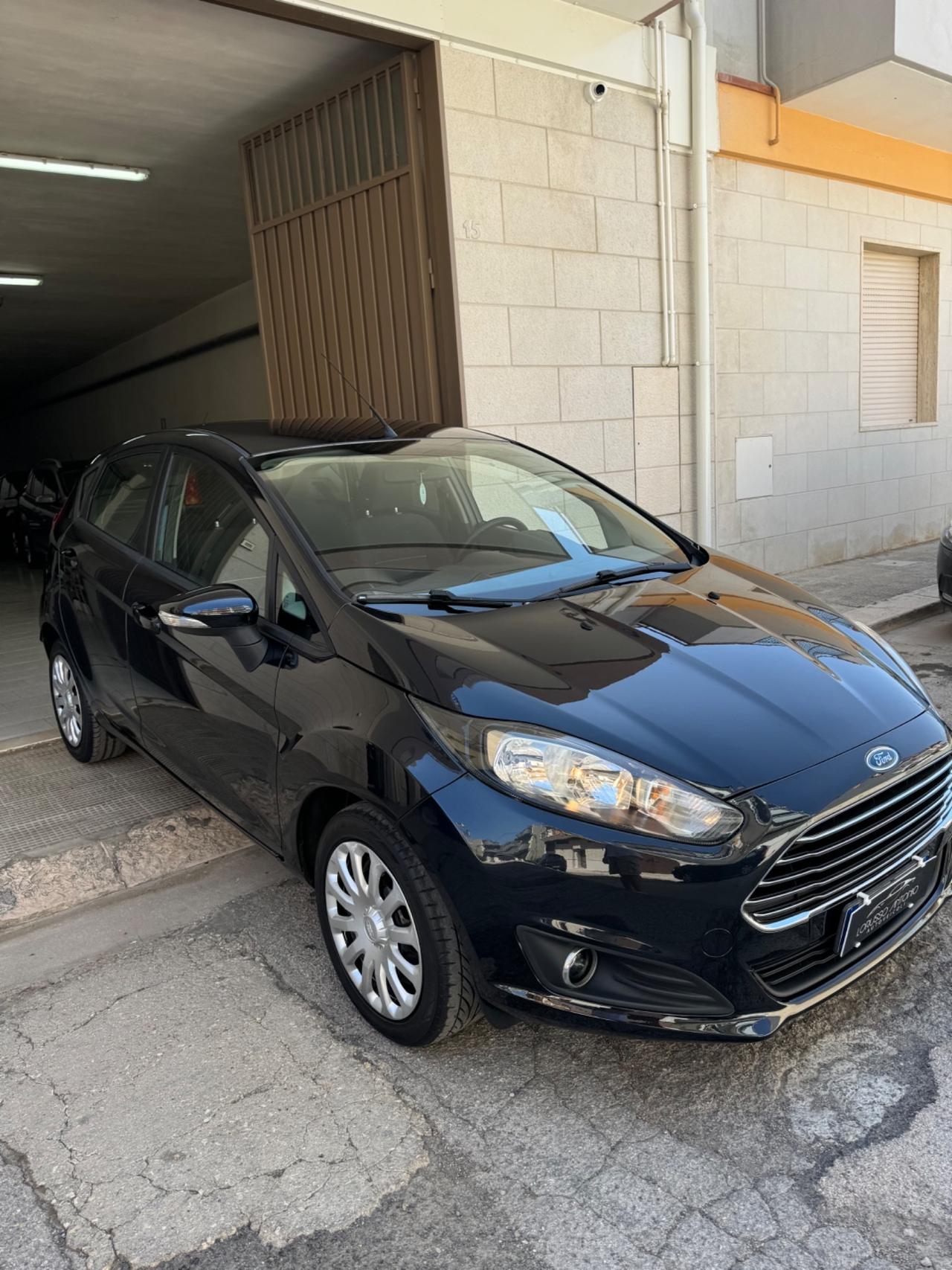 Ford Fiesta 1.5 TDCi 75CV 5 porte Titanium