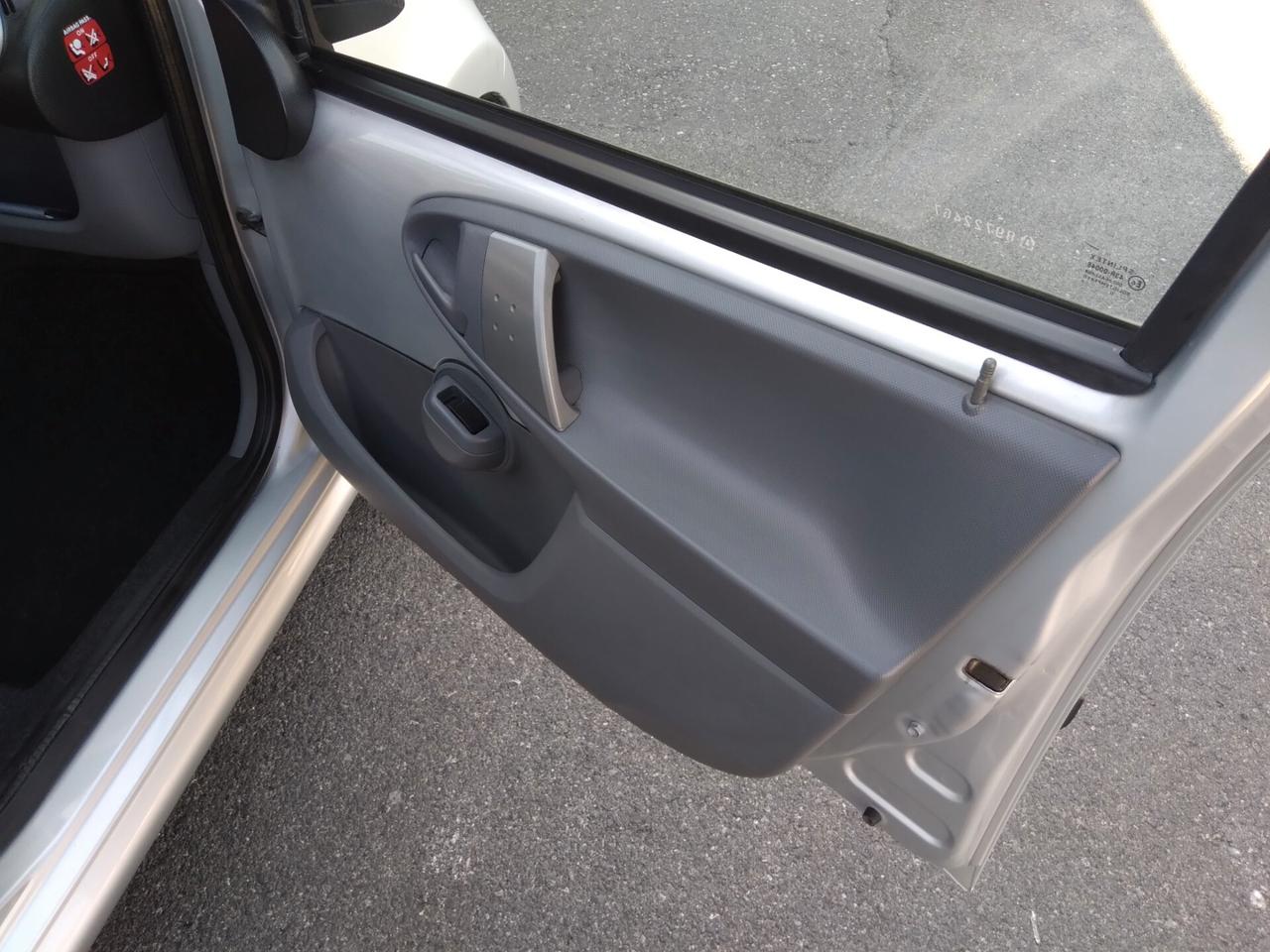 Citroen C1 1.4 HDi 55CV 5 porte BAC1 x neopatentati