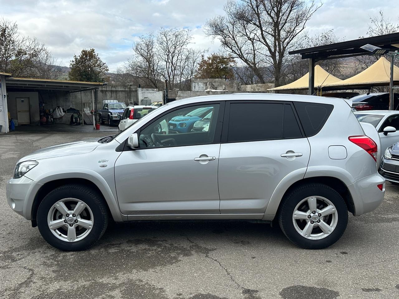 Toyota RAV 4 RAV4 2.2 D-4D 177 CV Luxury