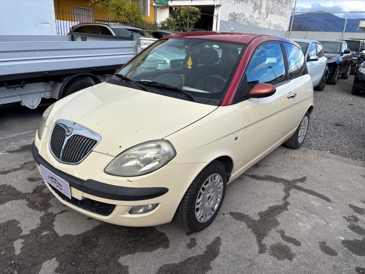 Lancia Ypsilon 1.2 Argento