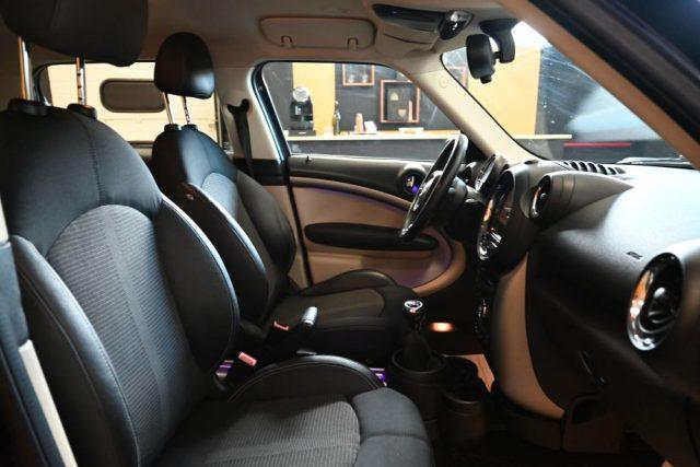 MINI Countryman 1.6 COOPER D 6M XENO TEL CRUISE 17"SENSORI PDC LED