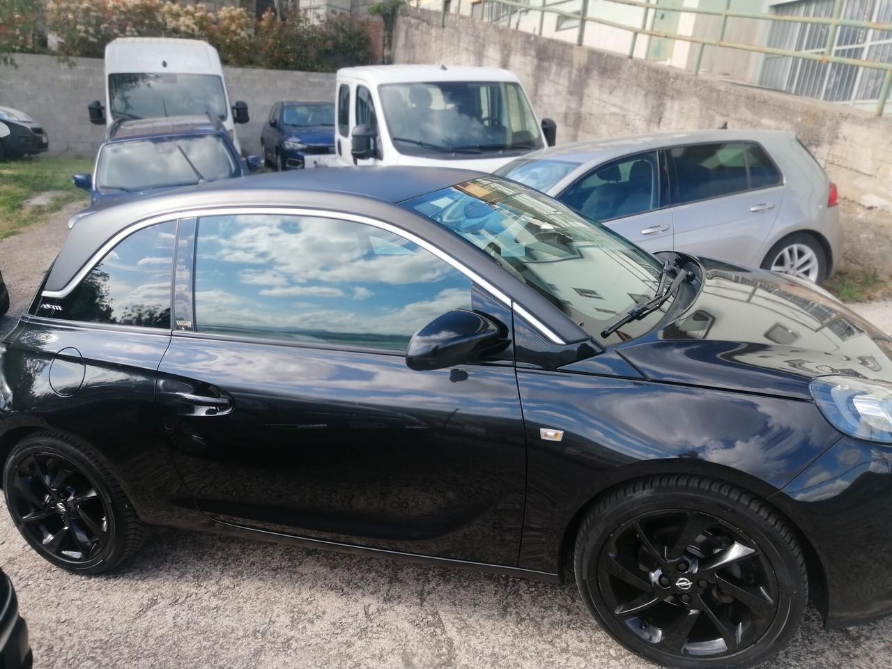 Opel Adam 1.2 70 CV BLACK EDITION