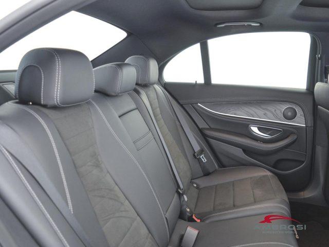 MERCEDES-BENZ CLA sse E 220 d Auto Premium Plus 4-MATIC