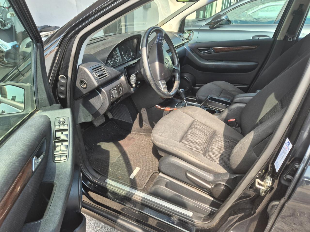 Mercedes-benz A 180 automatica