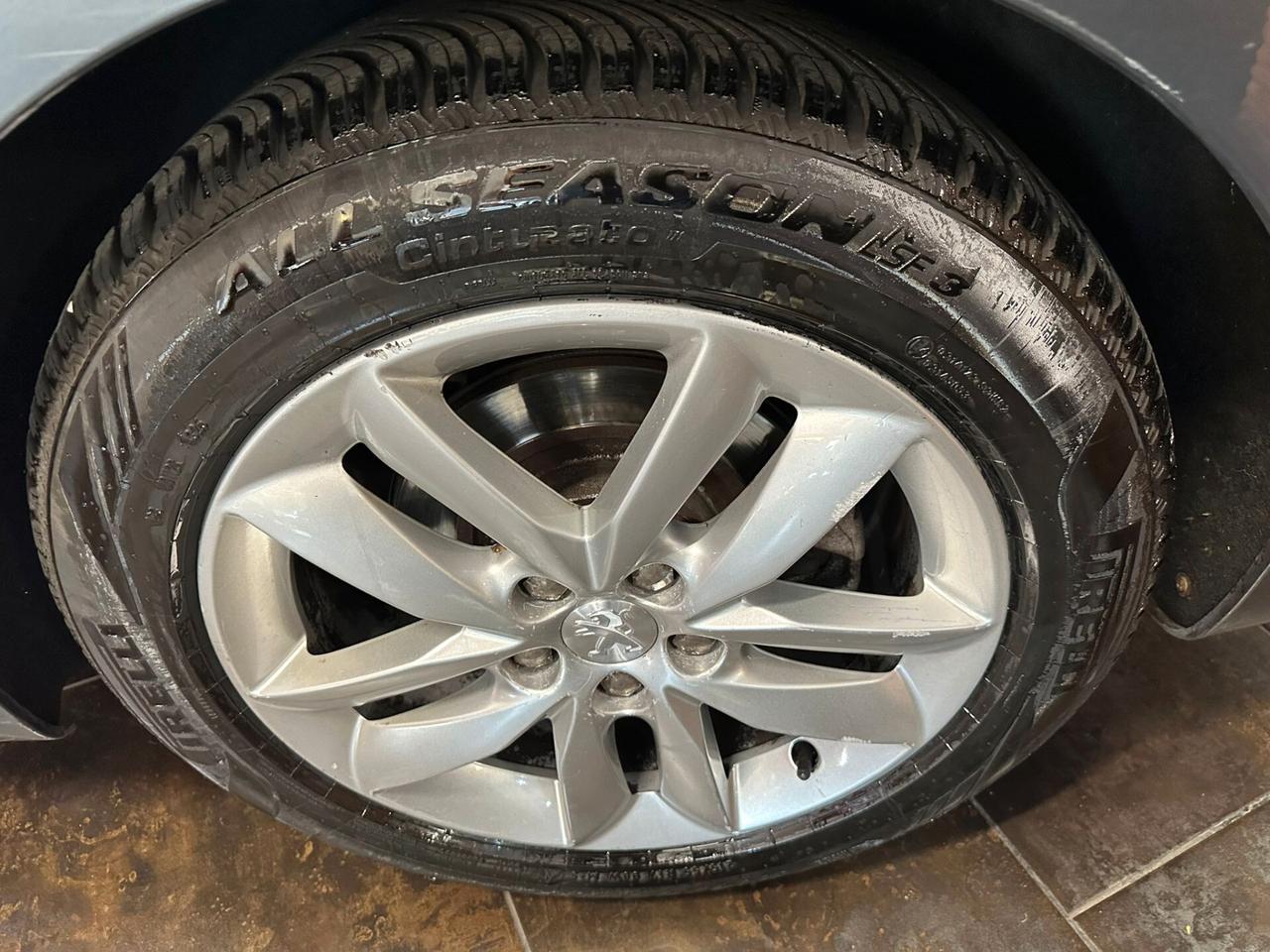 Peugeot 508 1.6 e-HDi 115CV S&S SW Ciel Business