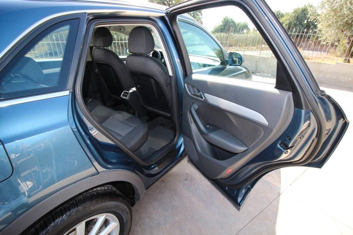 Audi Q3 2.0 TDI 150 CV Business 6 marce | 2016
