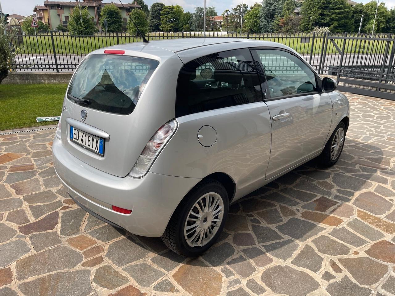 Lancia Ypsilon 1.4 Ecochic GPL