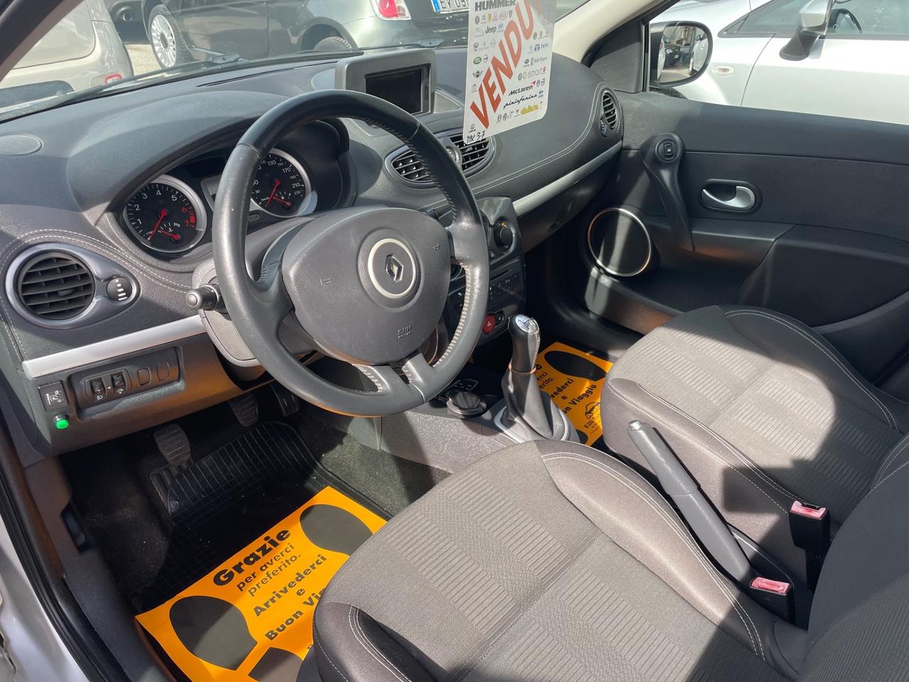 RENAULT CLIO 1.2 GPL 75 (CV) 2010
