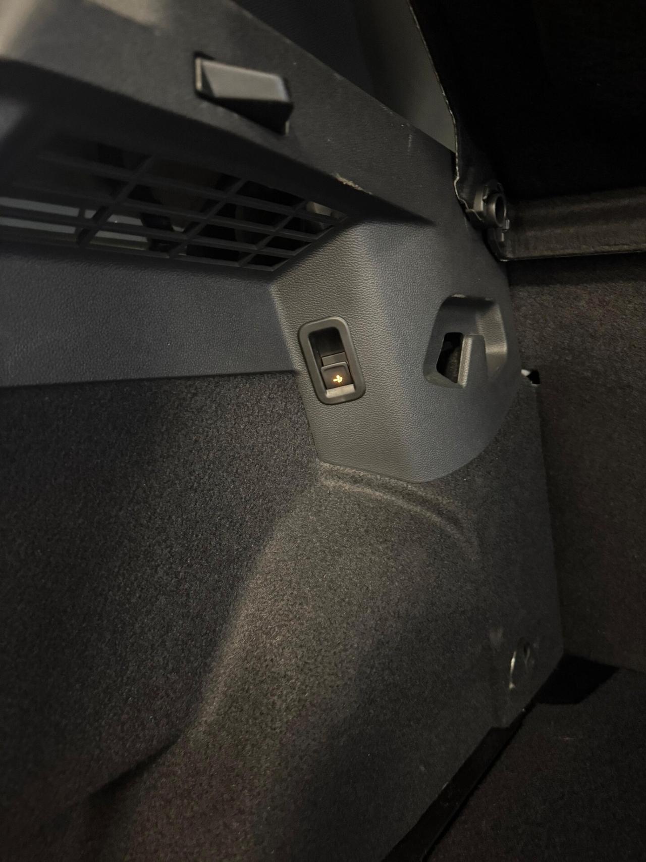 VOLKSWAGEN GOLF 8 GTD 2.0 TDI SCR 200CV AUTO DGS 2024