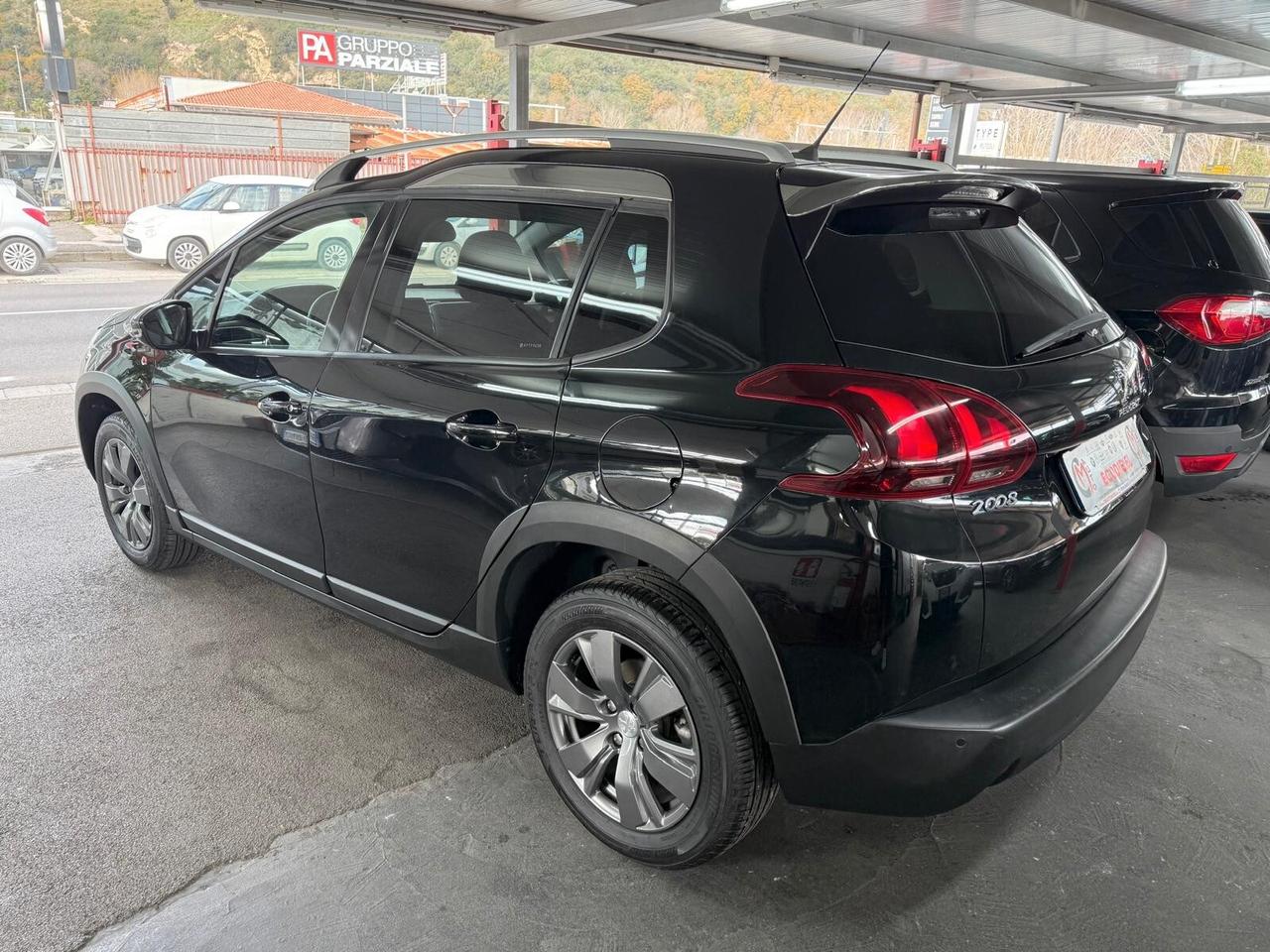 Peugeot 2008 BlueHDi 100 S&S Signature