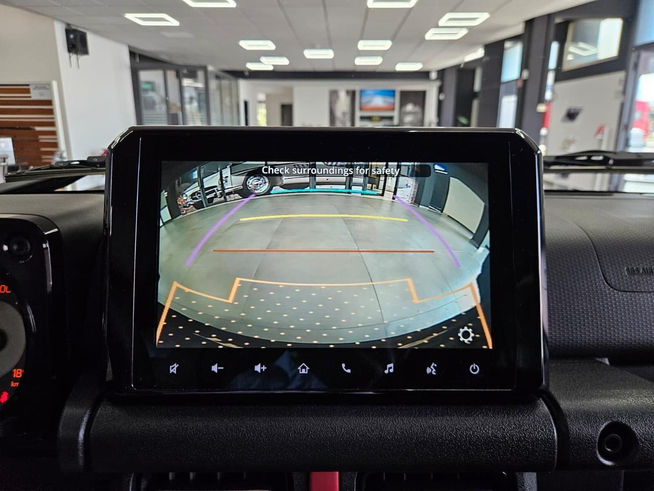 Suzuki Jimny 1.5 BENZINA OMOLOGATO AUTOVETTURA 4 POSTI