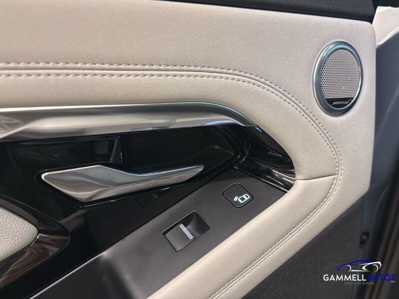 Land Rover Range Rover Evoque 2.0 D180 First Edition AWD auto