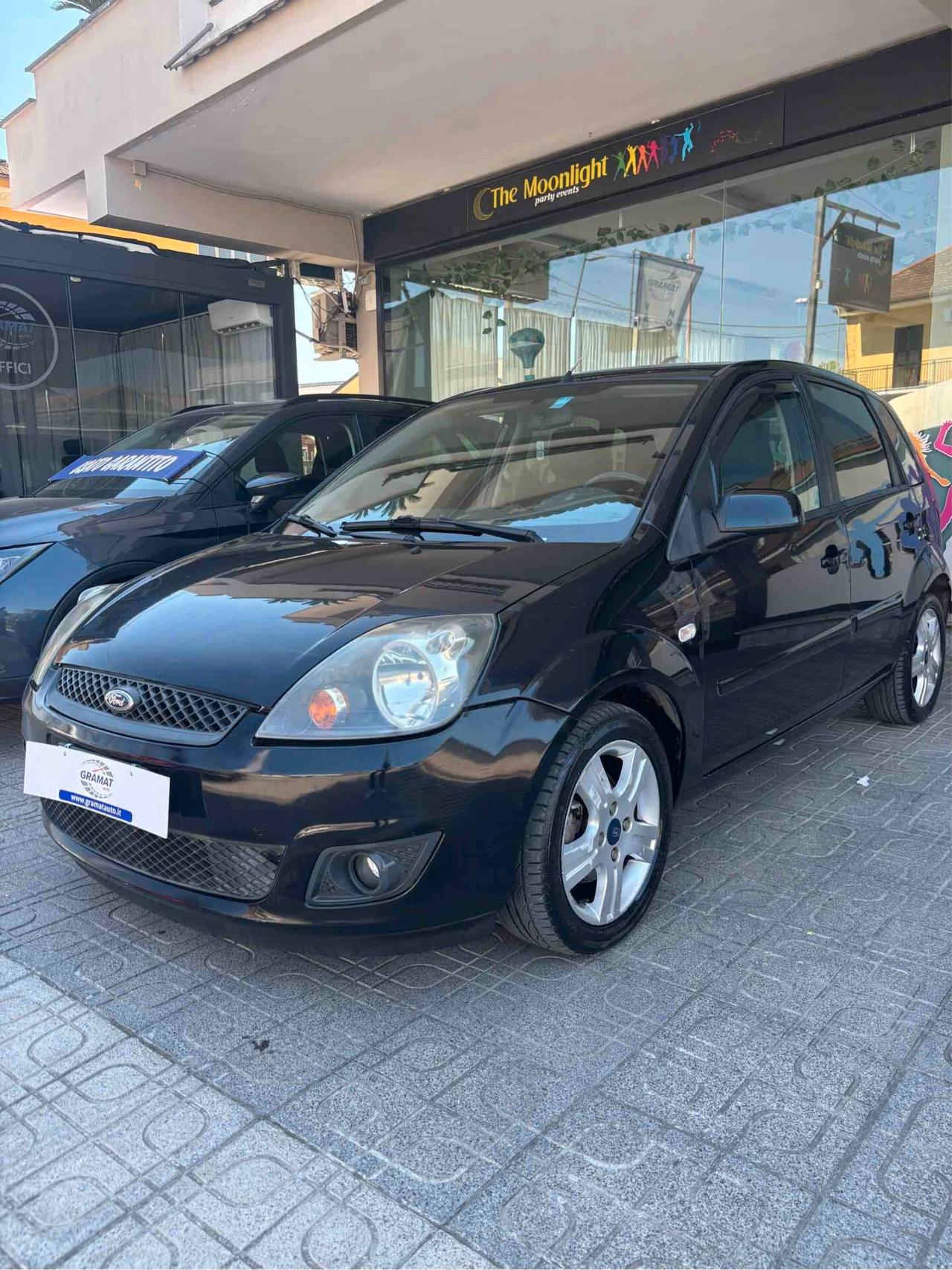 Ford Fiesta .