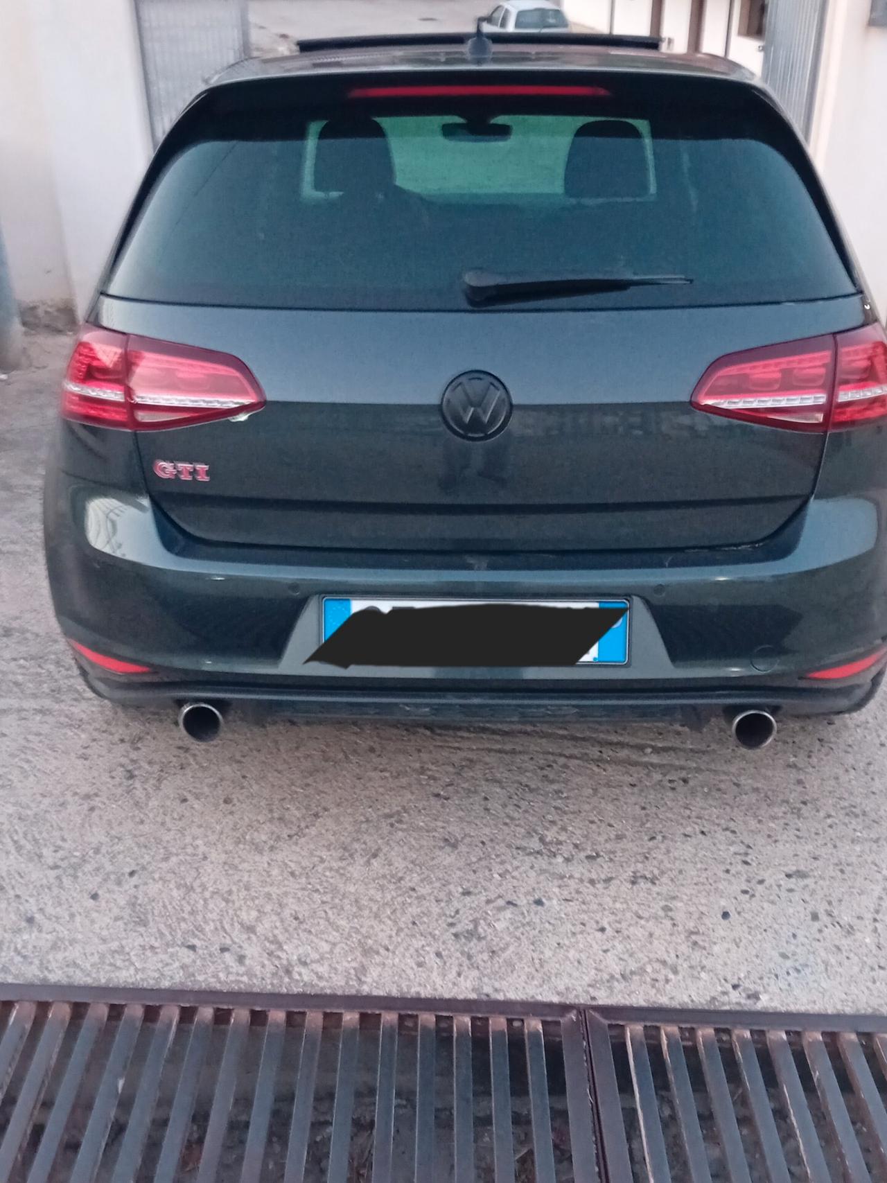 Volkswagen Golf GTI 7