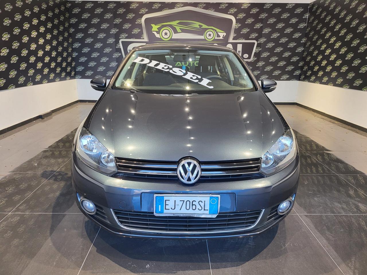 Volkswagen Golf - 2011 1.6 TDI 105 cv Highline